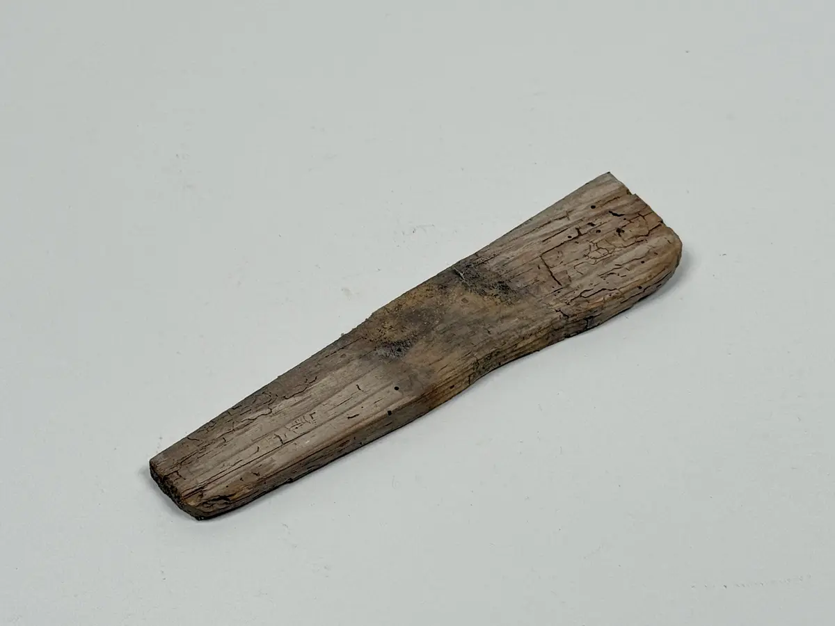 Kil till beställning av bockbordsmodell, av furu.