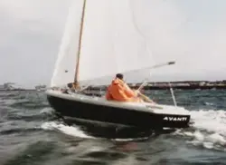 Monark-Crescent visar campingbåten Avanti