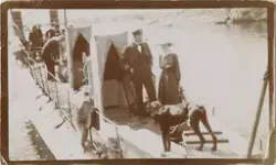 Gunvaldsen fremst, med sin kone Sigrun Hjørdis Fredrikke Ruu