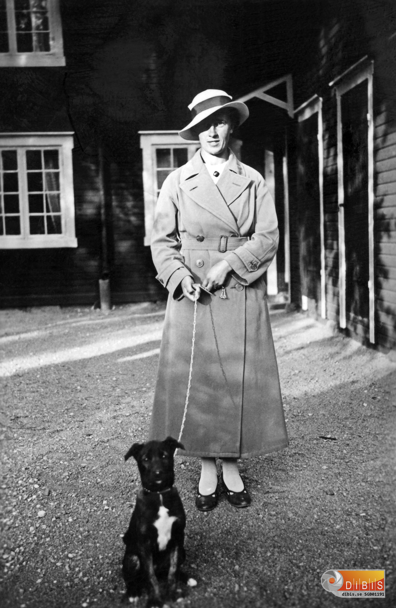 Okänd kvinna, okänd plats