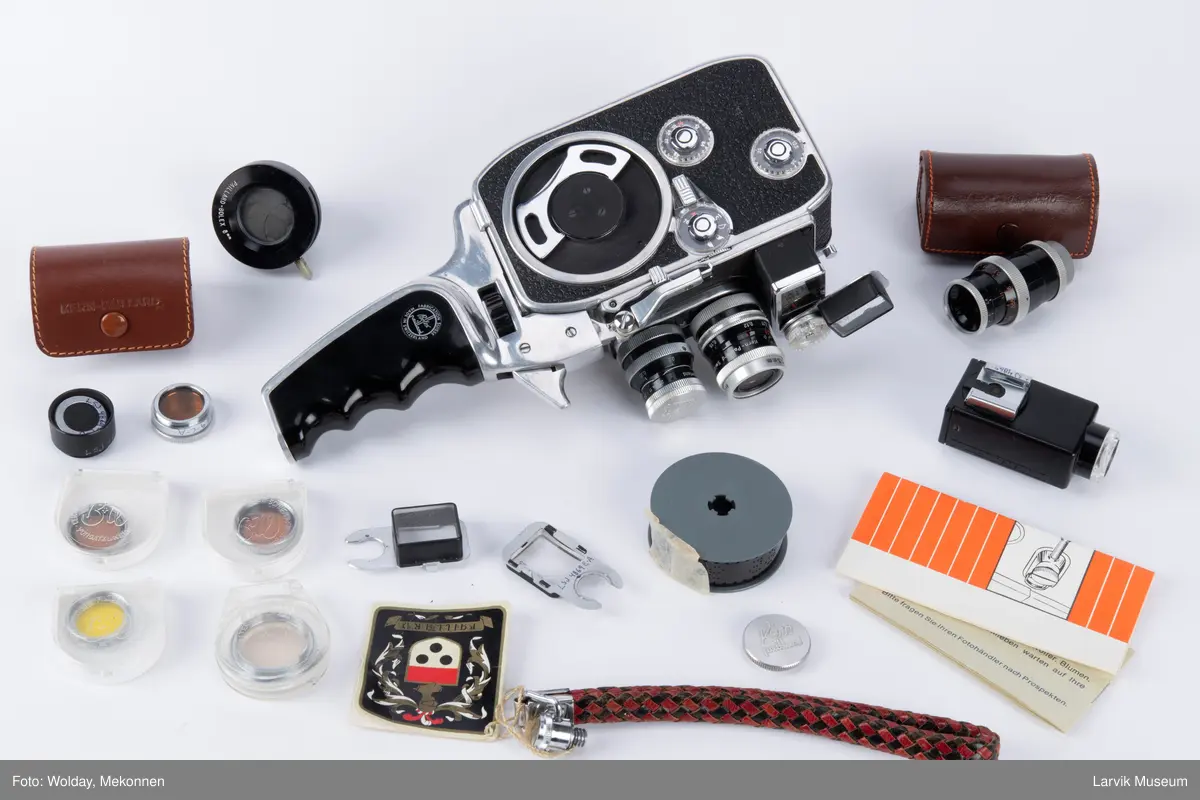 Håndholdt filkamera, filmspole, div. linser, filtre mm