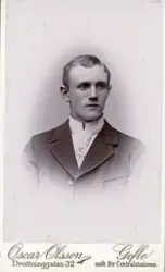 Mansporträtt. Text baksida kort: S. Pettersson den 24/11 189