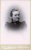 Porträtt av Hanna Söderblom, 1868-1919.
Dotter till Kyrkoherde Jonas Söderblom, Norrala. Begravd i Uppsala.