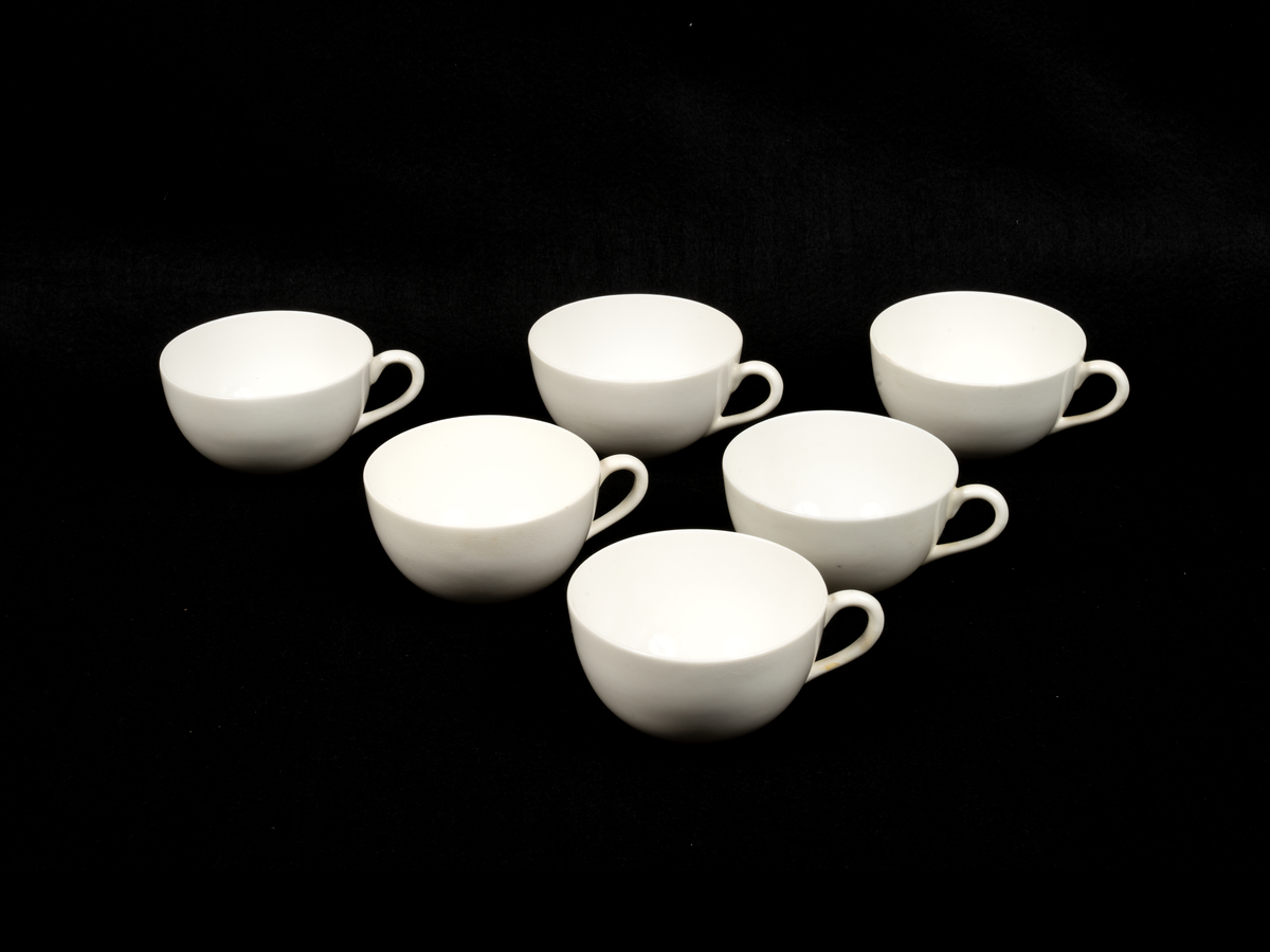 Kaffekopp av porslin.
