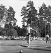 Idrottstävlingar på Värendsvallen, 1944.
Kulstötning för herrar.