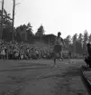 Idrottstävlingar på Värendsvallen, 1944.
Målgång i löpning för herrar.