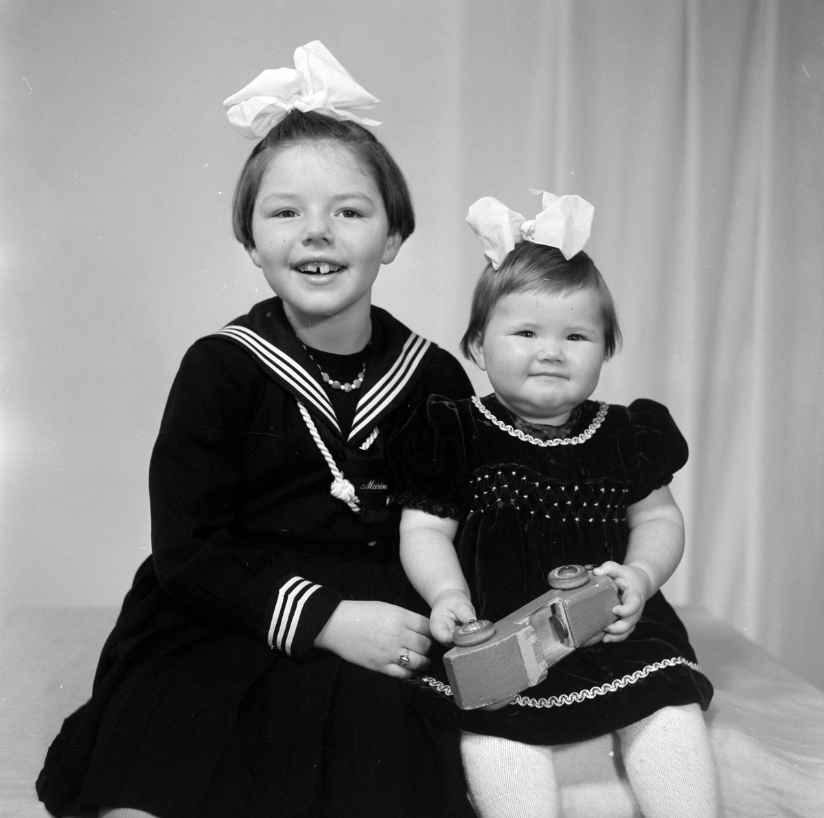 Inger og Kristin Nesgård