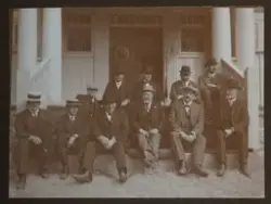 Et reisefølge, Rjukan i 1913 i sammenheng med Carl Stousland