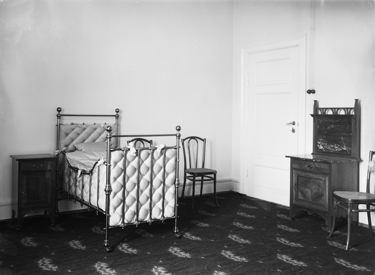 Slottet, interiør, soverom, barneseng