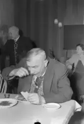 Gråmølna, Velferdsstua