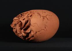 Dreiet II [Terracottaskulptur]