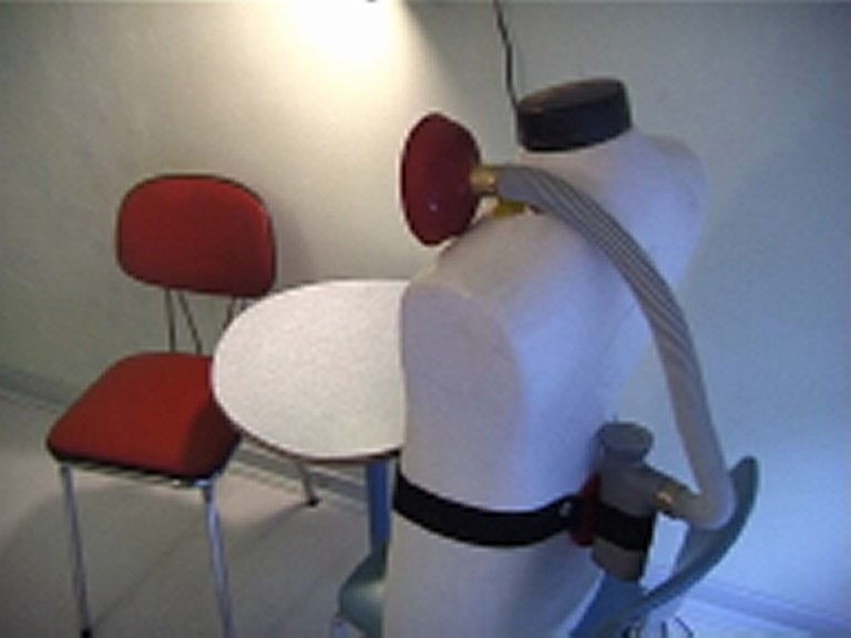 Animasjon av smykket "Attachment device".