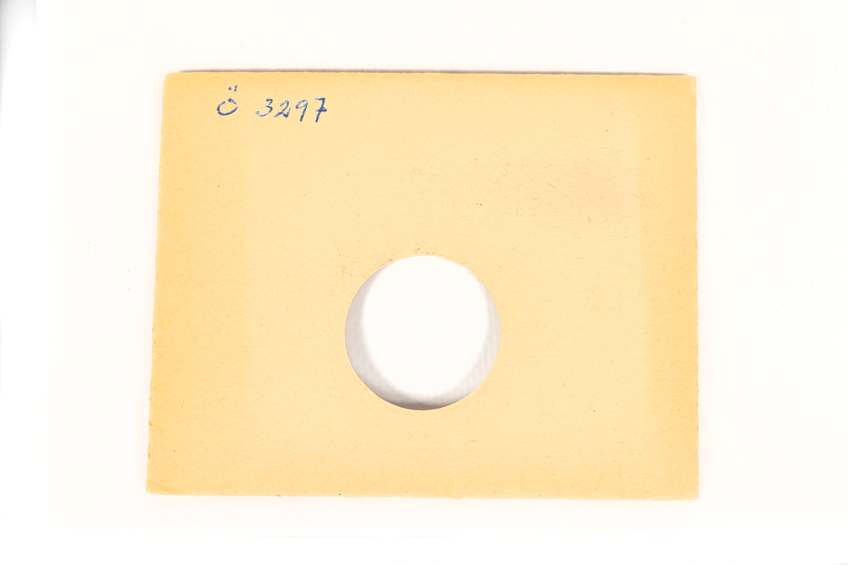 Präglad av pansarmaterial till pansarskeppet SVERIGE till minne av pansarbåtsföreningen.
Framsida: Tre kronor
Frånsida: Ankare