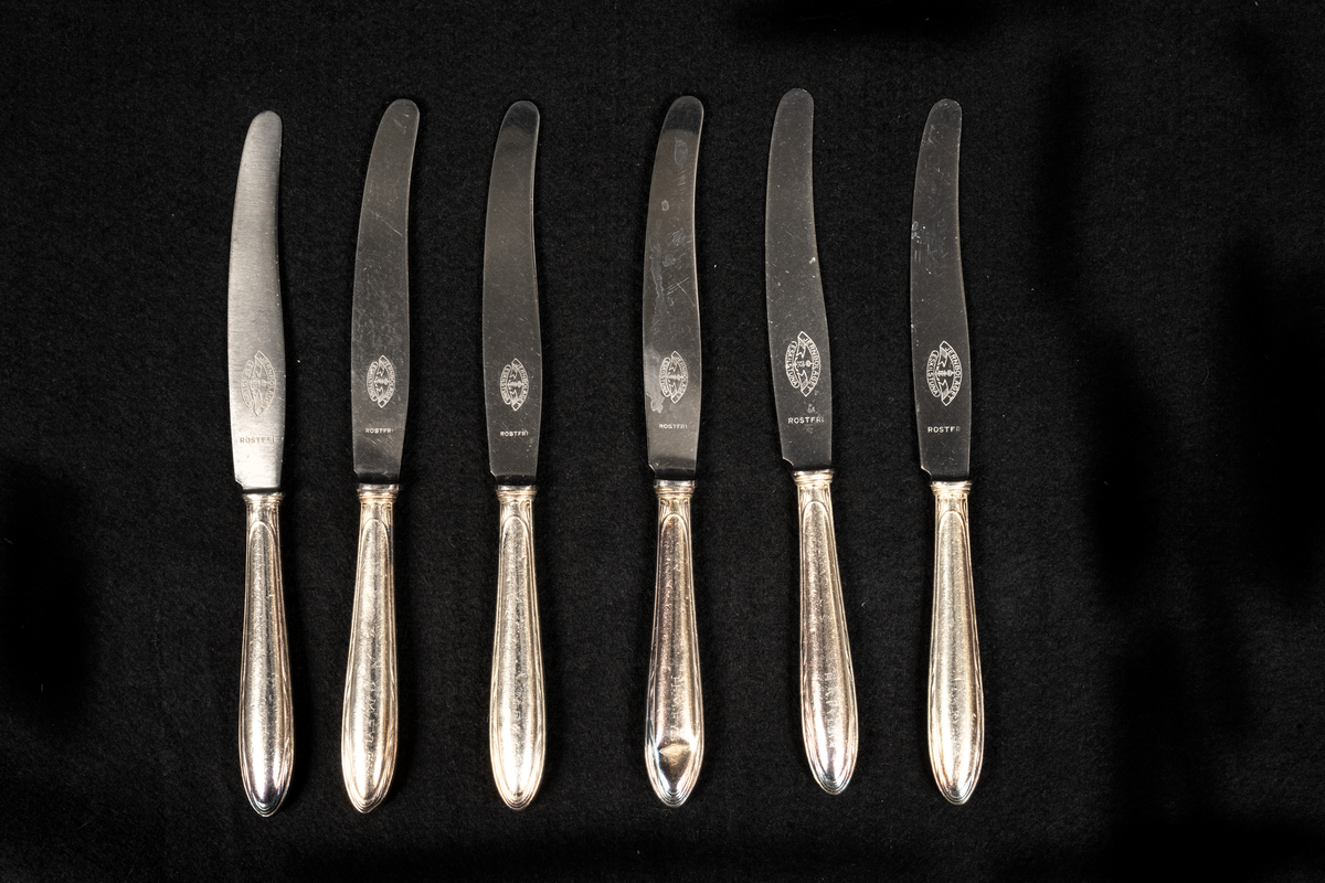 Sex stycken matknivar.