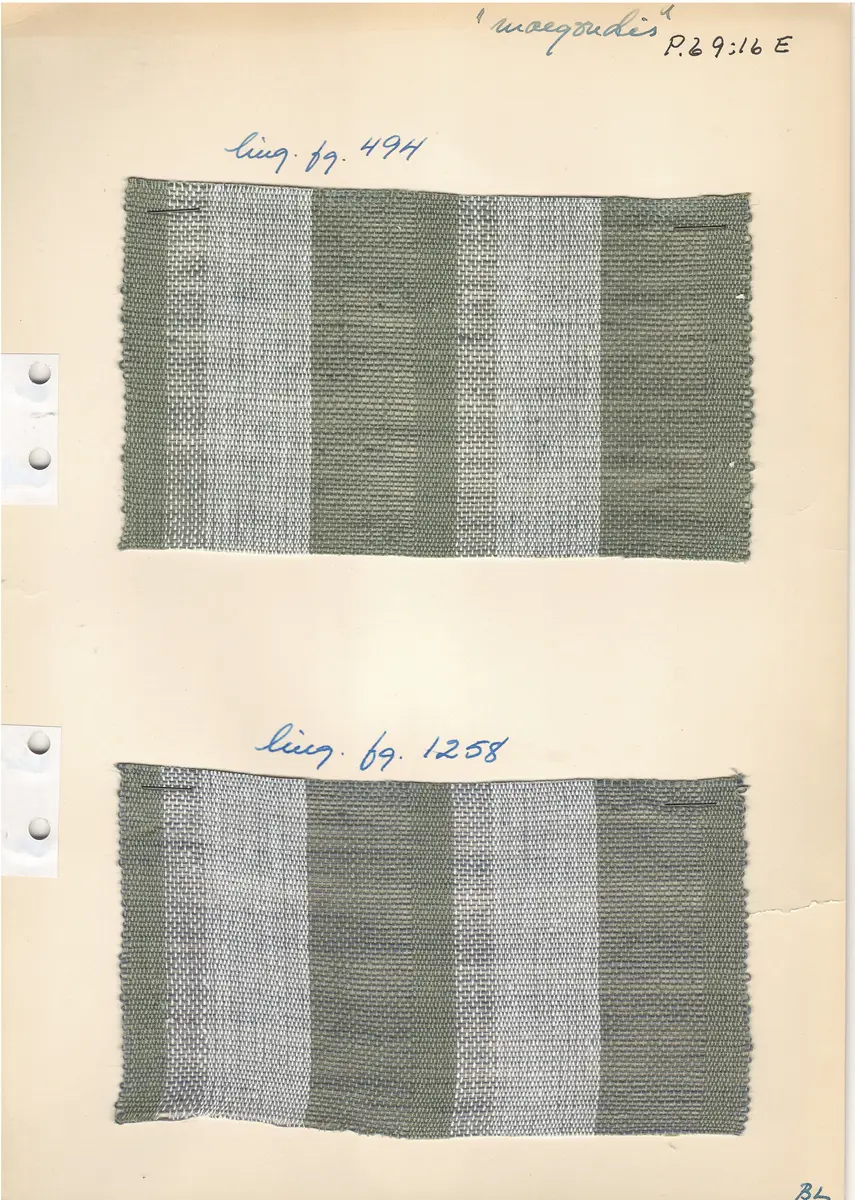 Vävprover samt vävsedel till randig gardin i tuskaft med varp i bomull och inslag i lin. 

