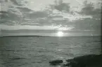 Solnedgång över havet vid Torekov, Skåne 1922.