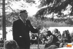 Bygdeteater vid Finnskogsteatern Loses i Utomherten, Bollnäs