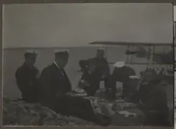 Officerarna "Luncha" i Gbgs-skärgård 1922.