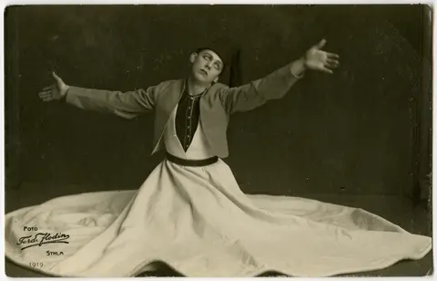 Jean Börlin, rollporträtt