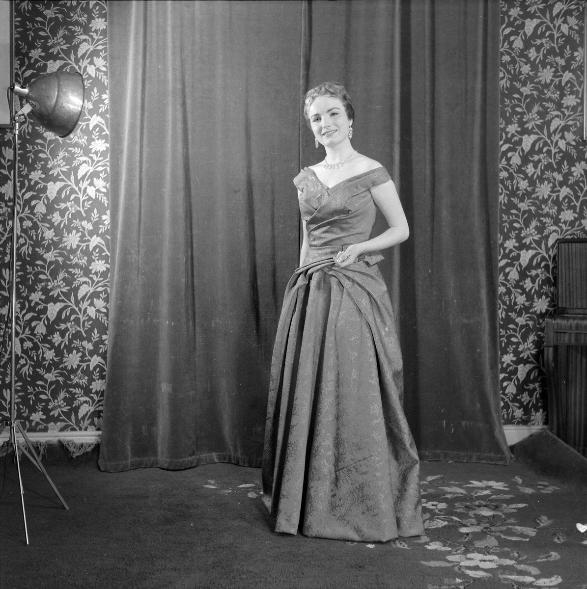 Mannequinoppvisning. Dameklær