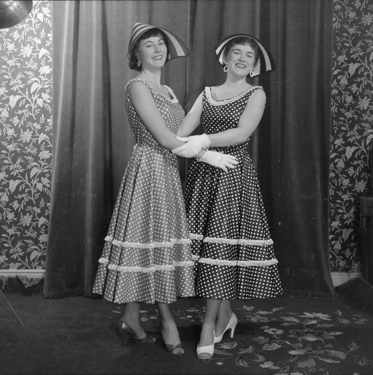 Mannequinoppvisning. Dameklær