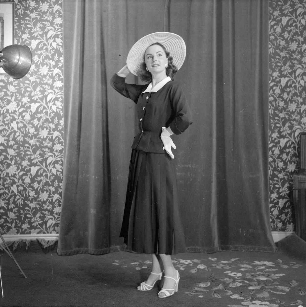 Mannequinoppvisning. Dameklær