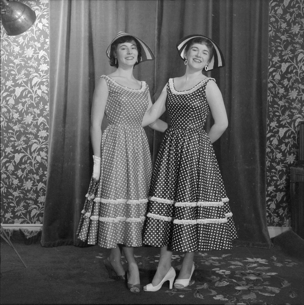 Mannequinoppvisning. Dameklær