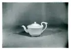 Te-/Kaffekanna från Bo Fajans, omkring 1900-talets mitt.