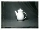 Te-/Kaffekanna från Bo Fajans, omkring 1900-talets mitt.