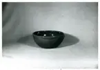 Skål 3442 från Bo Fajans, formgivare Eva Jancke-Björk, omkring 1900-talets mitt.
