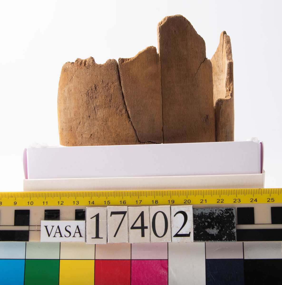 Skråkappa.

6 st sidodelar ihop med bottenfragment.

För mer information se Dokumentationsblankett under Referenser – Länkade filer.