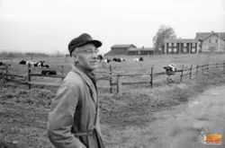 Georg Wall.

I bakgrunden "Smens"