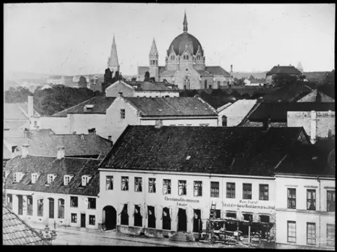 Christiania posthus. Stortorvet 10. 1833 - 1862.