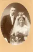 Bröllopsporträtt av Karin & Edvard Näslund, Långbo (enligt text i album).