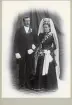 Bröllopsporträtt av Inga f. Åström och Olof Lingvall, Långbo (enligt text i album).