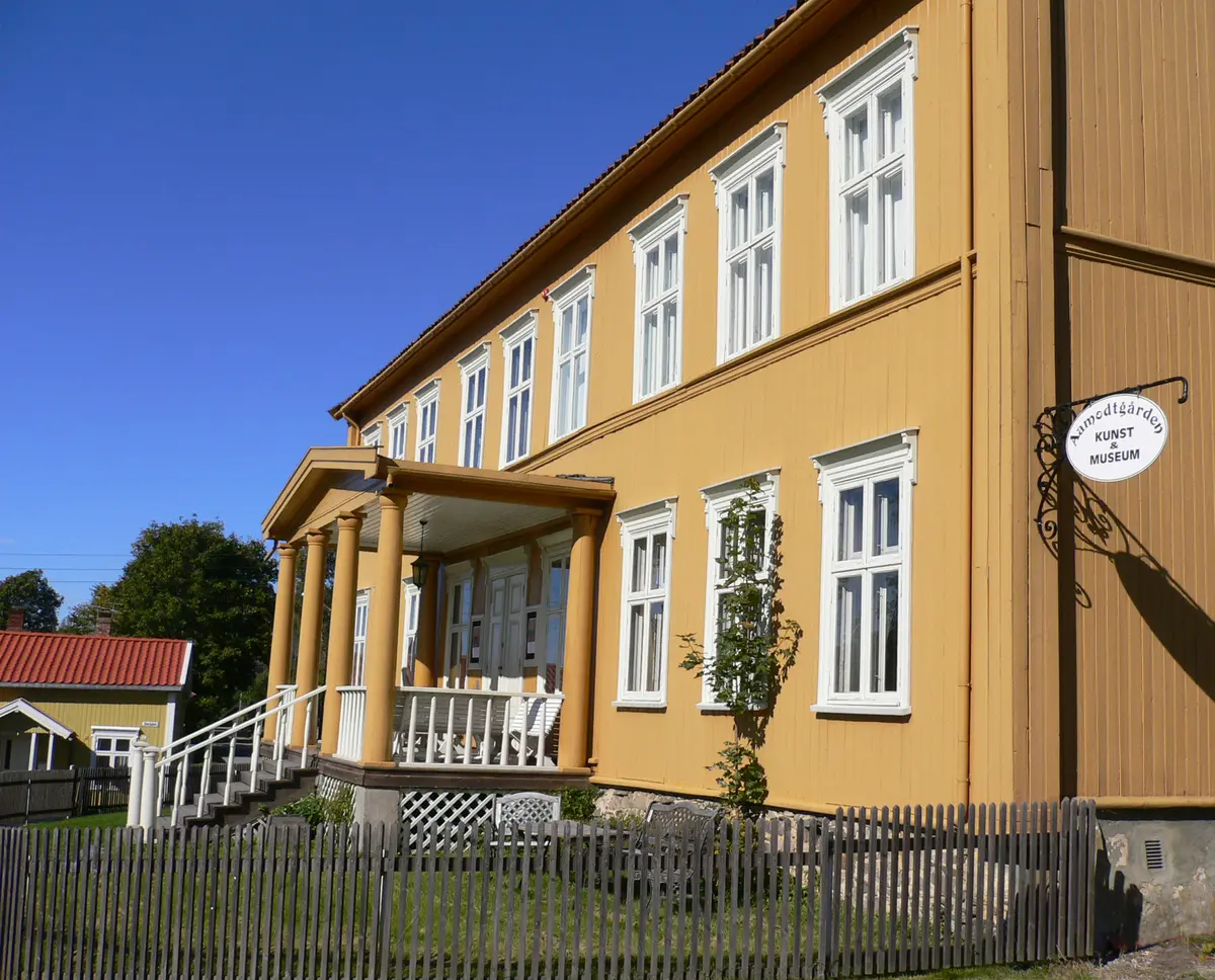 Aamodtgården, hovedbygning