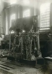 Fotografi av ångmaskin vid Bergsunds Mekaniska Verkstad AB i