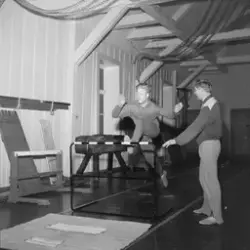 Friidrettsfolk trener i Ekserserhuset