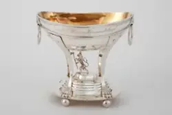 Sølvoppsats med riksløven [Oppsats]