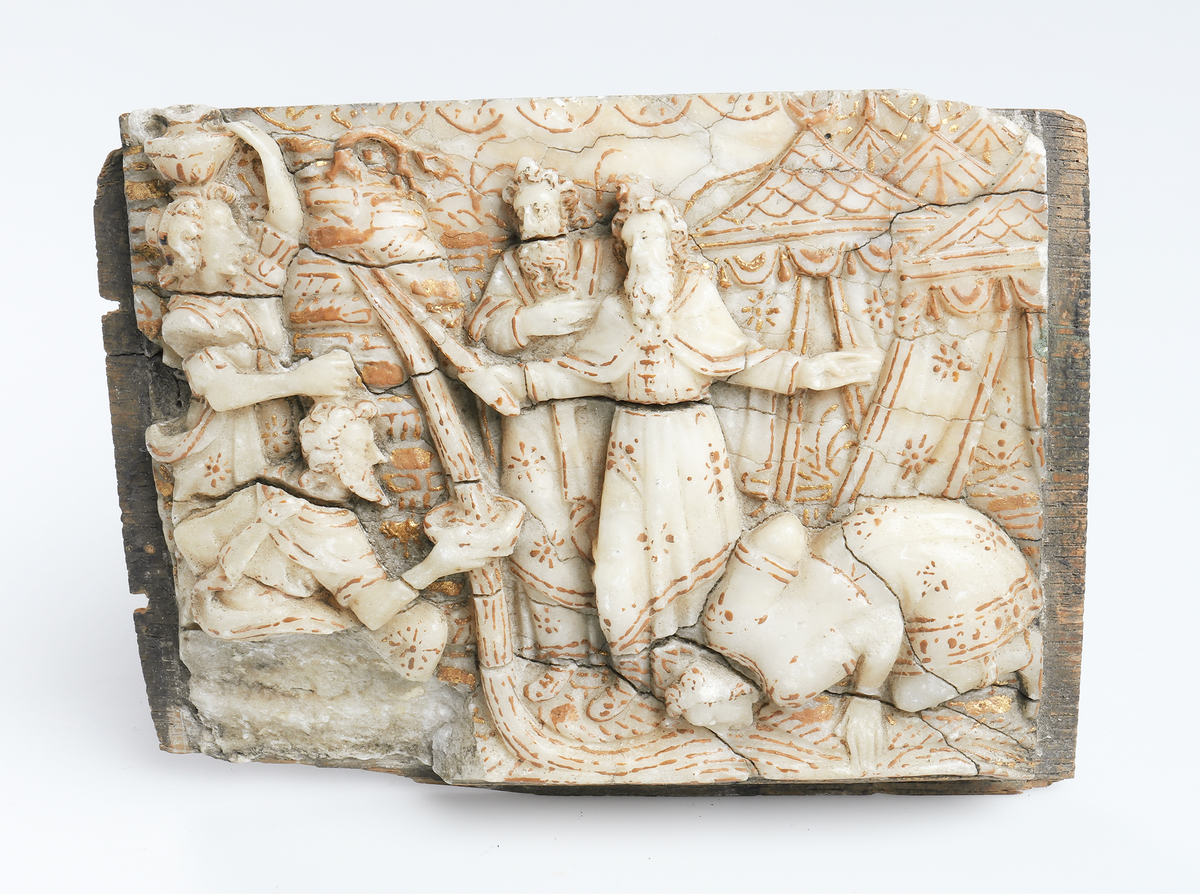 Relief i alabaster. Föreställande Moses med sin stav på klippan. Delvis bemålad med guldfärg.

Inskrivet i huvudbok år 1889.