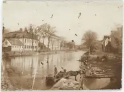 Hämtning av vatten i Fyrisån, Uppsala