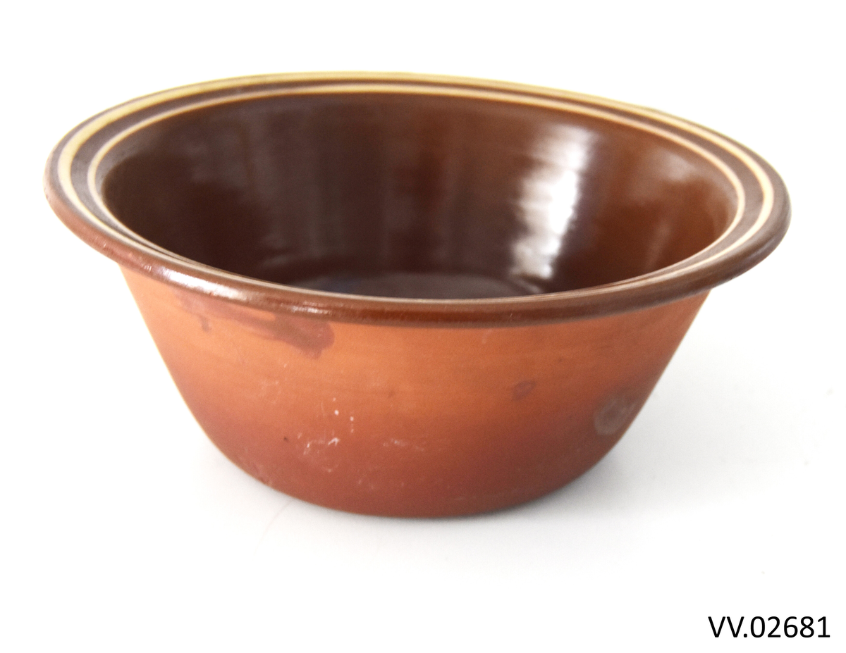 Laget av Graveren Teglverk, Sandnes