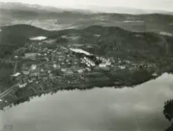 Flyfoto av Bjørnli, sett mot vest