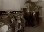 Karlshamn Telefonstation omkr. år 1930. Ltf L. Pettersson, ltf A. Wahlund, eltf E. Månsson, ltf A. Kristiansson, tk Öberg och vf s. Andersson.