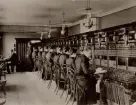 Norrköping Telefonstation Trädgårdsgatan 3 år 1891. Troligen strax efter statens övertagande. Telefonsal.