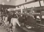 Söderköping telefonstn. Den 28.3.1951. Före automatiseringen. Interiör.