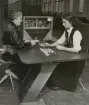 Stockholms riksstation 1950-talet. Det första rörpostbordet i R 10-11.