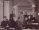 Stockholm Telegrafstation år 1895. Skeppsbron. Interiör. Tgd hugo Bratt i morsesalen.