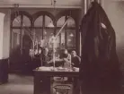 Stockholm Telegrafstation år 1895. Skeppsbron. Interiör. Tgd hugo Bratt i budsändningen.