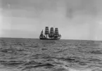Rönnekabeln genom Ystad, 1931. Segelfartyg.